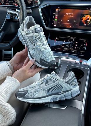 Жіночі кросівки nike vomero 5 wmns gray silver