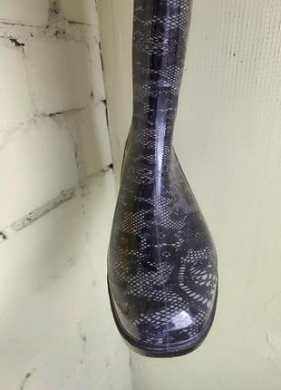 Черные резиновые сапоги retro 227 базовые актуальные стильные элегантные