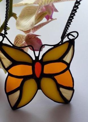 Вітражна підвіска на вікно «метелик», техніка тіффані. метелик маленький ловець сонця5 фото