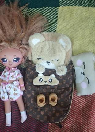 Кукла na! na! na! surprise teens slumber party lara vonn teddy bear лара вонн2 фото