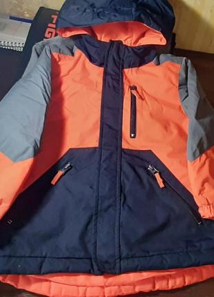 Куртка place. 4 года. состояние отличное.