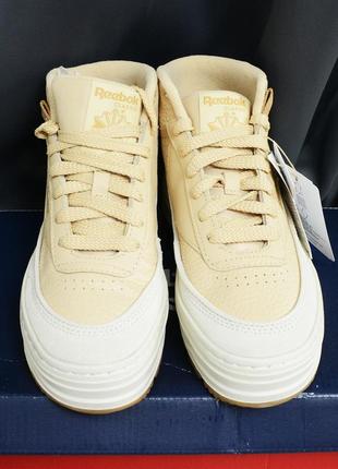 Новые высковые кожаные кроссовки reebok club c geo3 фото