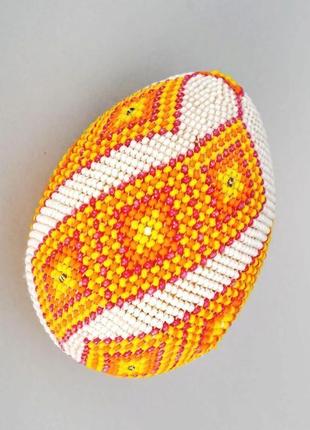 Яйцо пасхальное "спирали" оплетеное бисером1 фото