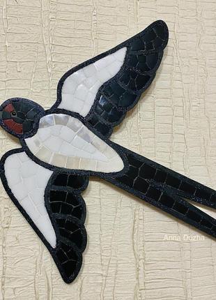 Настенный декор ласточка из мозаики