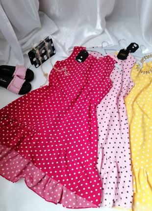 Легка літня сукня в горох з воланами в наявності три кольори рожевий жовтий і червоний універсальний5 фото