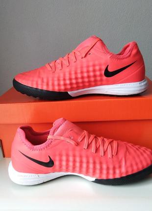 Сороконожки 38-39
nike magistax finale2 фото