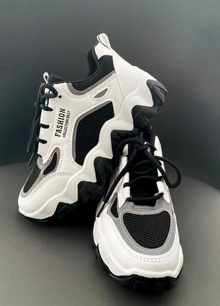 Нові жіночі кросівки чорно-білі 37 розмір весна-літо