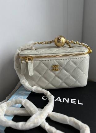 Chanel classic milk lambskin pearl crush vanity bag6 фото