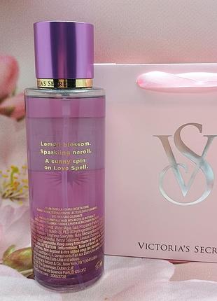 Парфюмированный мист для тела и волос love spell sol victoria’s secret.