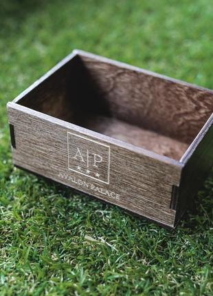 Подставка-коробочка для сахарных стиков или пакетиков чая на стол, с брендированием (stick)