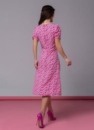 Ретро платье с цветным принтом и разрезом6 фото