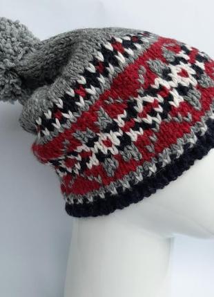 Вязаная зимняя шапка  бини с помпоном в норвежском стиле2 фото