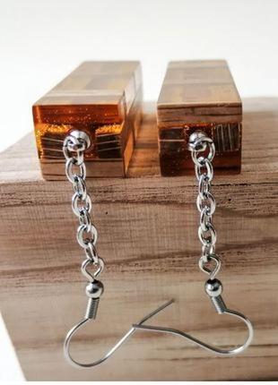 Довгі сережки ручної роботи зі смоли та дерева, стильні сережки на ланцюжку в подарунок дівчині9 фото
