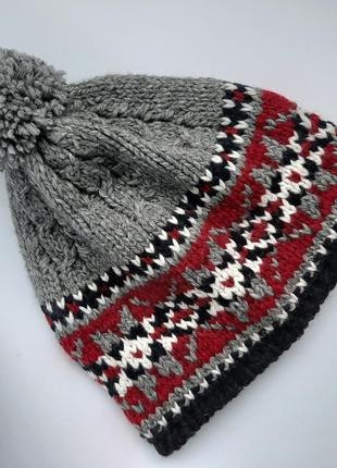 Вязанная шапка бини с помпоном в норвежском стиле1 фото