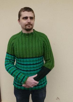 Вязаный мужской свитер-пуловер