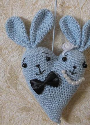 Интерьерная   игрушка  сердечный зай  голубого цвета