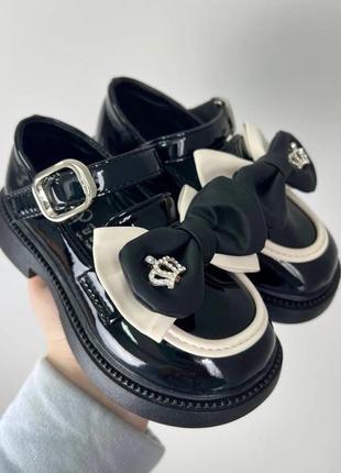 Стильные нарядные туфли для девочек