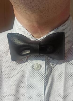 Черный кожаный галстук бабочка7 фото