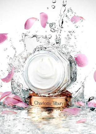 Крем charlotte tilbury magic cream
оригінальний

зволожуючий антивіковий крем charlotte tilbury charlotte's magic cream , 150 мл5 фото