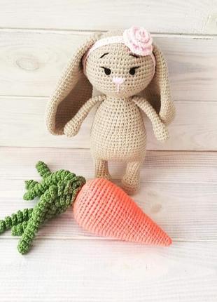Игрушка зайка с морковкой-погремушкой!1 фото