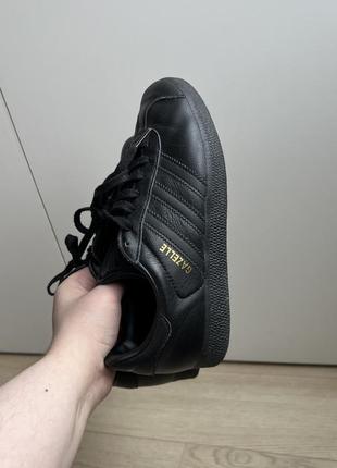 Черные кожаные кроссовки adidas gazelle кеды samba spezial smith superga4 фото