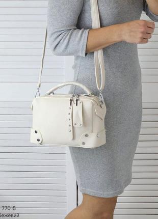 Жіноча стильна та якісна сумка з еко шкіри бежева1 фото