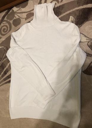 Базовий білий гольф светр