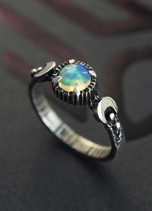 Серябряное кольцо c опалом "laluna"1 фото