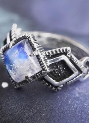 Женское кольцо "miori" | женское кольцо из серебра | кольцо с лунным камнем | размер 17