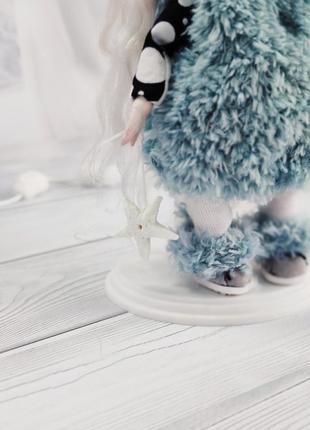 Лялька ручної роботи снігурка в зимовому вбранні4 фото