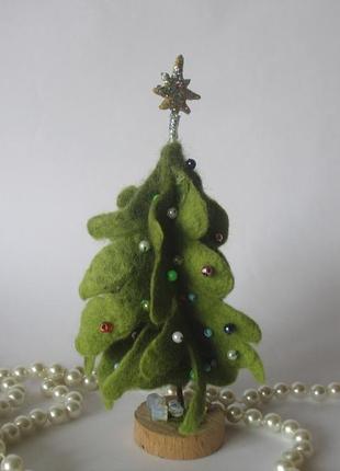 Новогодняя елка, с рождественской звездой1 фото