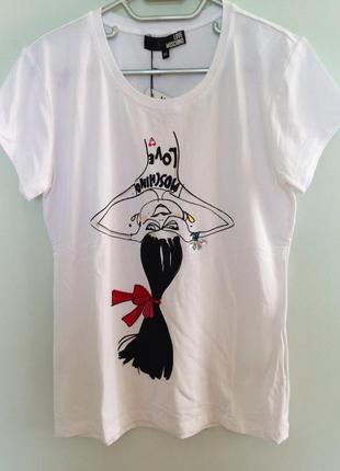 Футболка love moschino
