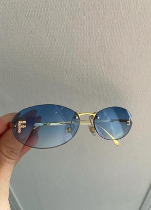 Солнцезащитные очки без оправы в стиле fendi темно синий градиент3 фото