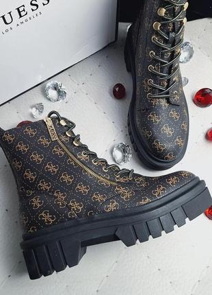 Guess оригінал брендовані черевики комбати на шнурівці на платформі