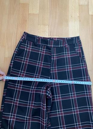 Брюки в клетку прямого кроя