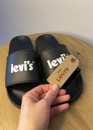 Шльопанці levis оригінал