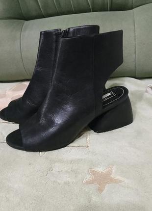 Женские босоножки очень классные 
босоножки topshop6 фото