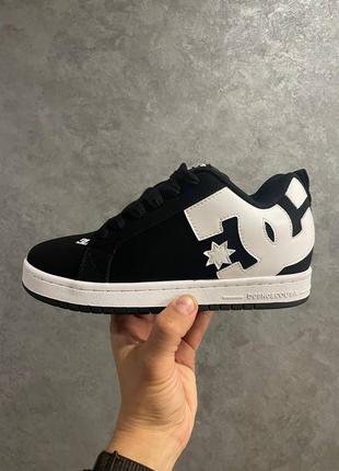 Кроссовки dc shoes court graffik black/white4 фото