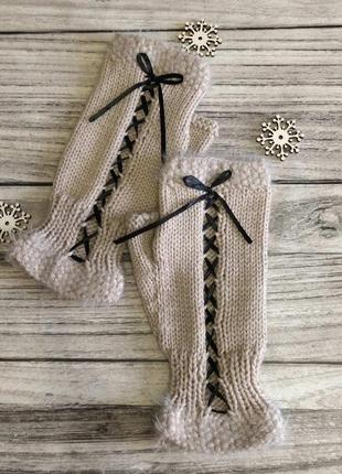 Вязаные женские митенки из мериноса- светлые митенки со шнуровкой - для подарка девушке6 фото