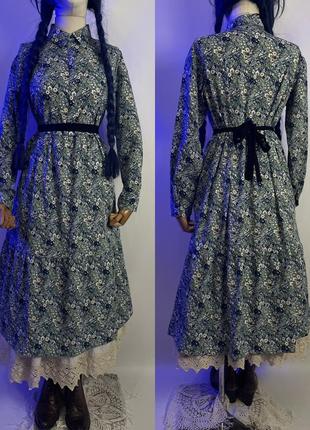 Красива довга пишна сукня плаття під вінтаж вінтажного стилю максі вільного фасону в квітах1 фото