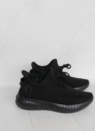 Черные кроссовки 35 размера