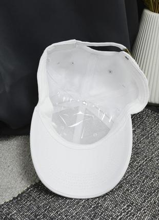 Новая белая кепка с лого taobao6 фото