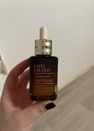 Мультифункціональна відновлююча сироватка estee lauder advanced night repair synchronized multi- recovery complex