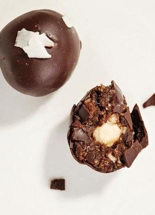 Натуральна цукерка з крафтовим шоколадом та фундуком «ferrero rocher»2 фото