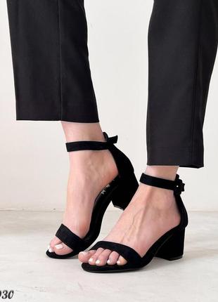 Женские черные босоножки на каблуке с экозамши 36-40