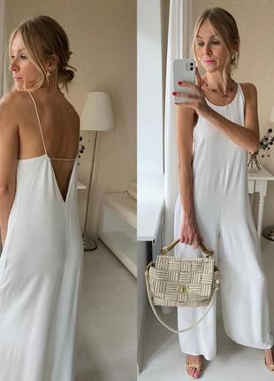 Белоснежный летний комбинезон