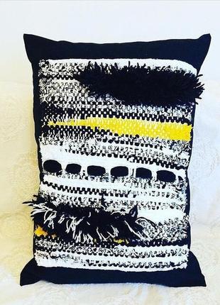 Декоративная прямоугольная подушка чехол черный белый желтый 36*50 см2 фото