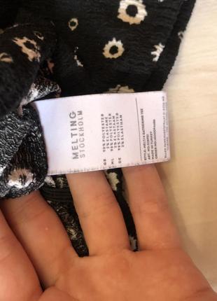 Футболочка чорна в облипку 🖤🌸3 фото