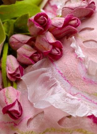 Шарф валяный из мериносовой шерсти " тюльпаны"3 фото