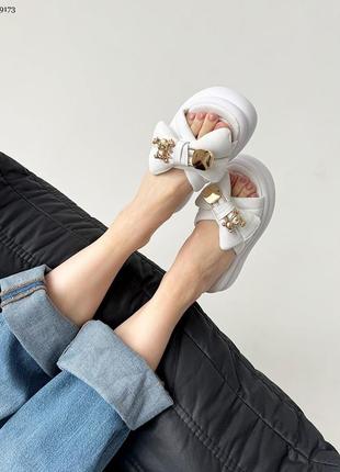 Жіночі шльопанці на потовщеній підошві, натуральна шкіра в чорному та білому кольорах, дуже легенькі та зручні ❤️ 36-41 розміри2 фото